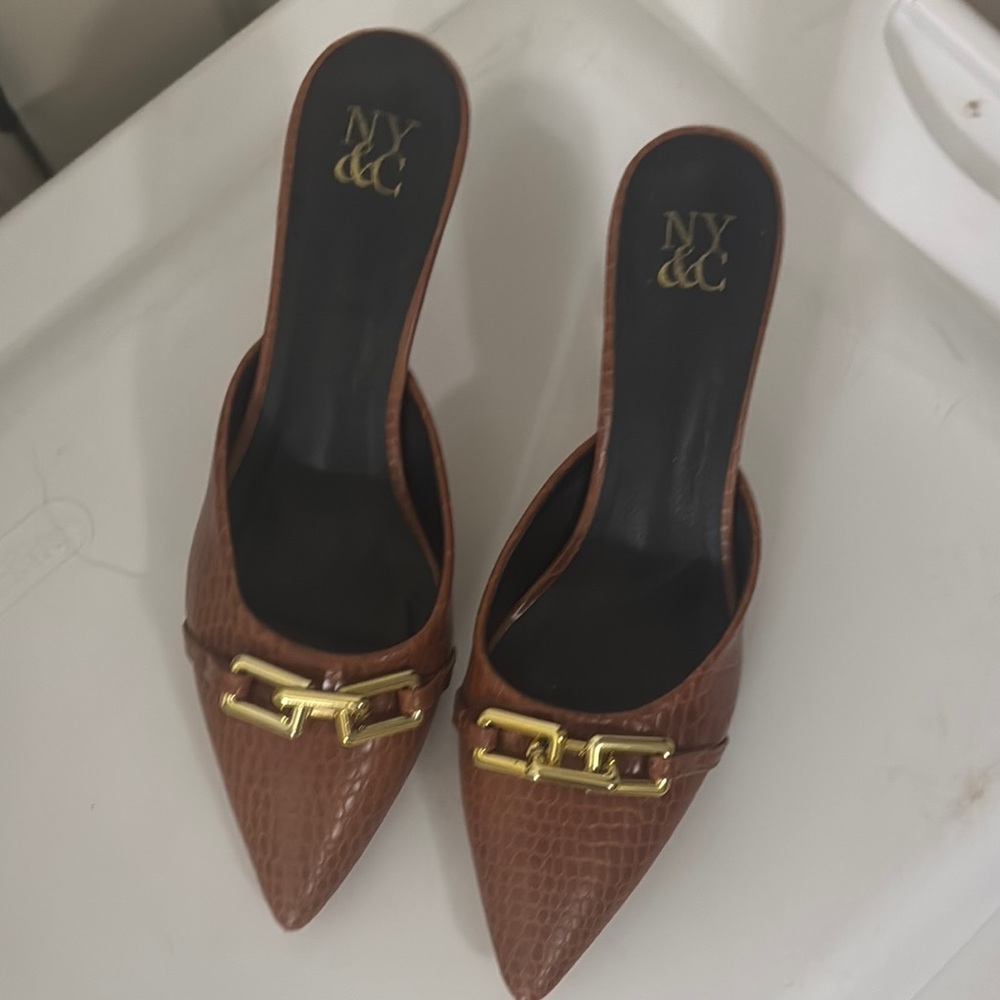 NY&C Textured Brown Mules with Gold Chain